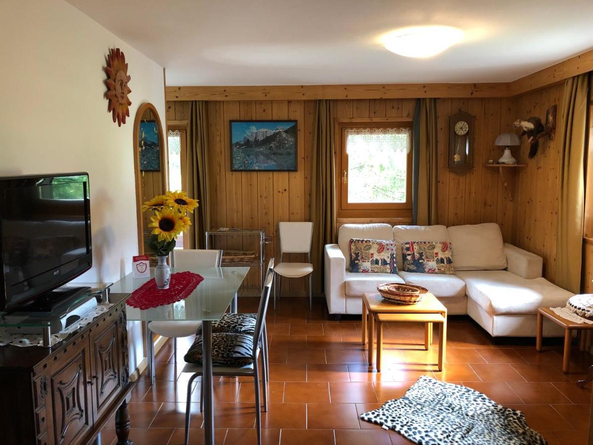 Ferienwohnung Mes Lastei Campitello di Fassa Exterior foto